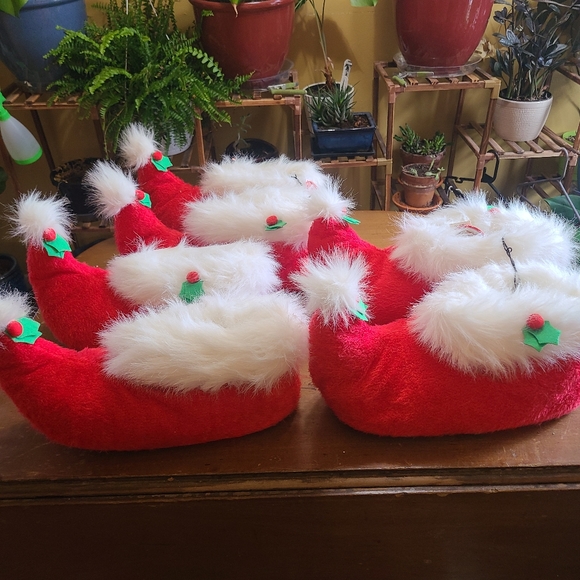 New Holiday Santa slippers memory foam - Picture 3 of 6